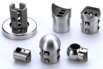 Composants de main courante et de balustrade en acier inoxydable fabriqués par Dah Shi.